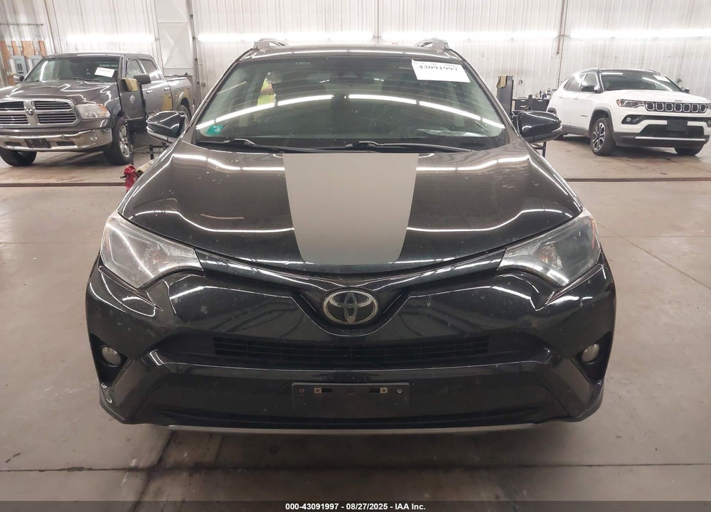 2018 TOYOTA RAV4 VIN: 2T3RFREV3JW787862