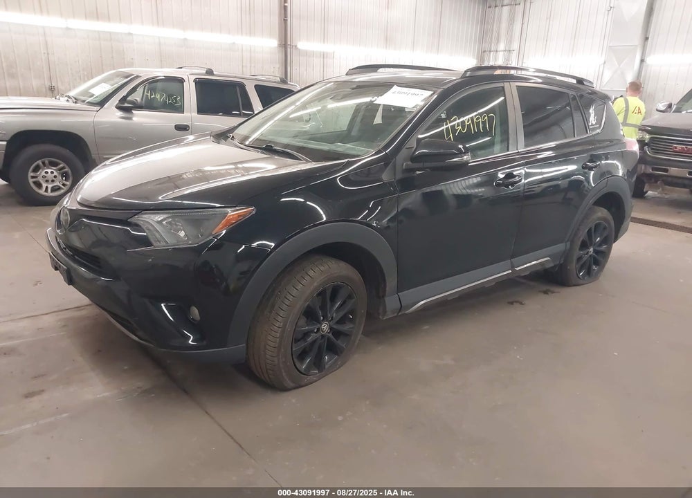 2018 TOYOTA RAV4 VIN: 2T3RFREV3JW787862