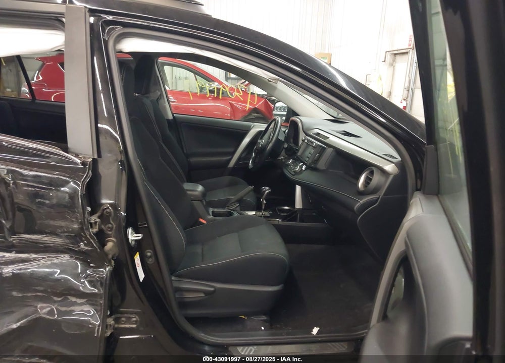 2018 TOYOTA RAV4 VIN: 2T3RFREV3JW787862