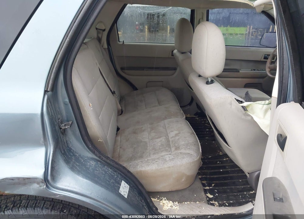 2011 FORD ESCAPE VIN: 1FMCU0DG6BKC70698