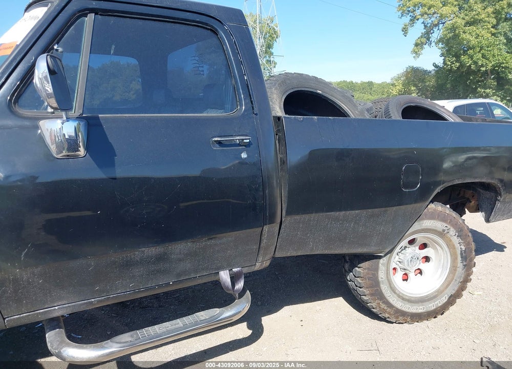 1990 DODGE W-SERIES W200/W250 VIN: 1B7KM26Z7LS621601
