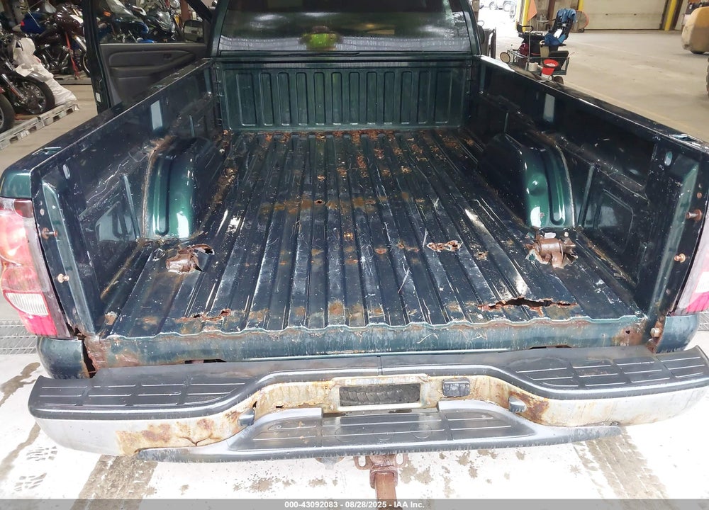 2004 CHEVROLET SILVERADO C1500 VIN: 1GCEC14T74E160747