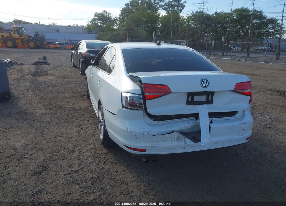 2015 VOLKSWAGEN JETTA 1.8T SE VIN: 3VWD17AJ9FM249236