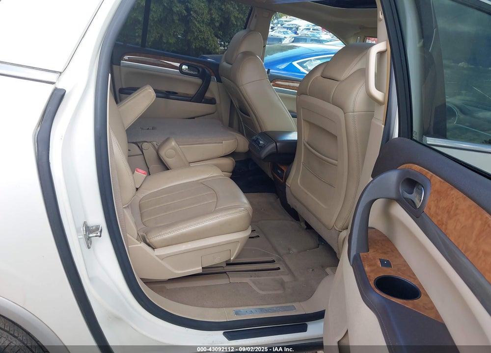2008 BUICK ENCLAVE CXL VIN: 5GAER23728J238746