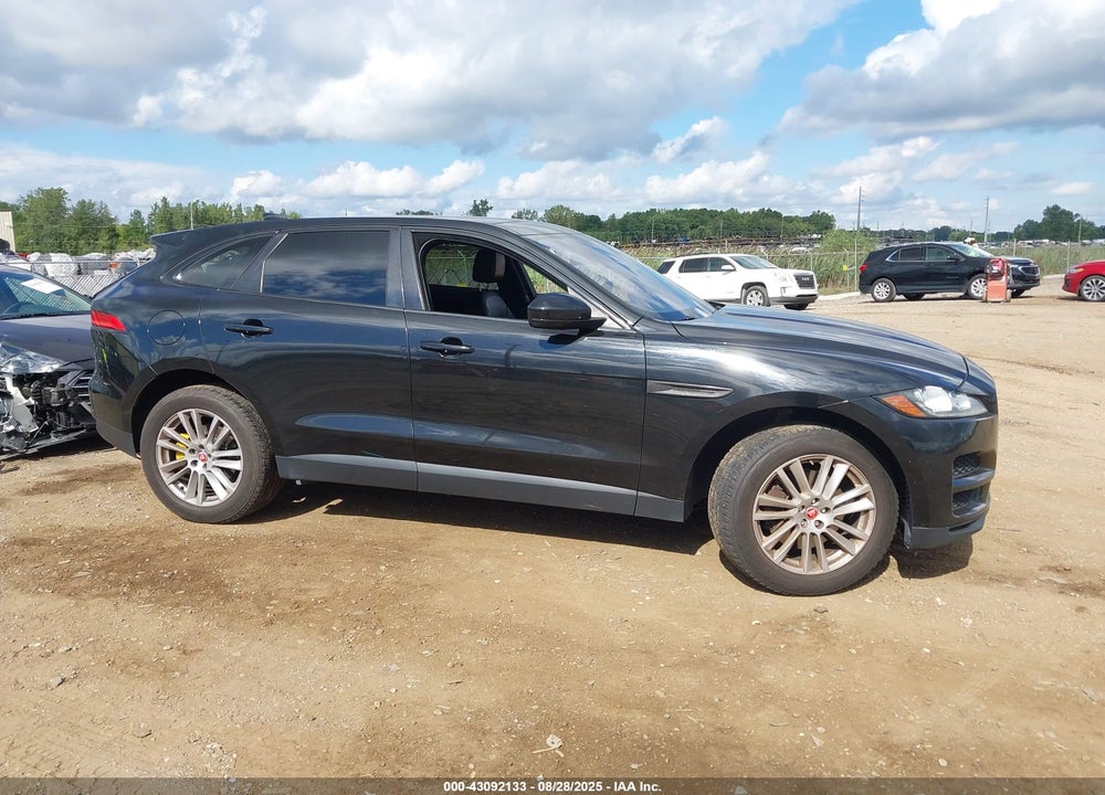 2017 JAGUAR F-PACE VIN: SADCK2BV3HA056035