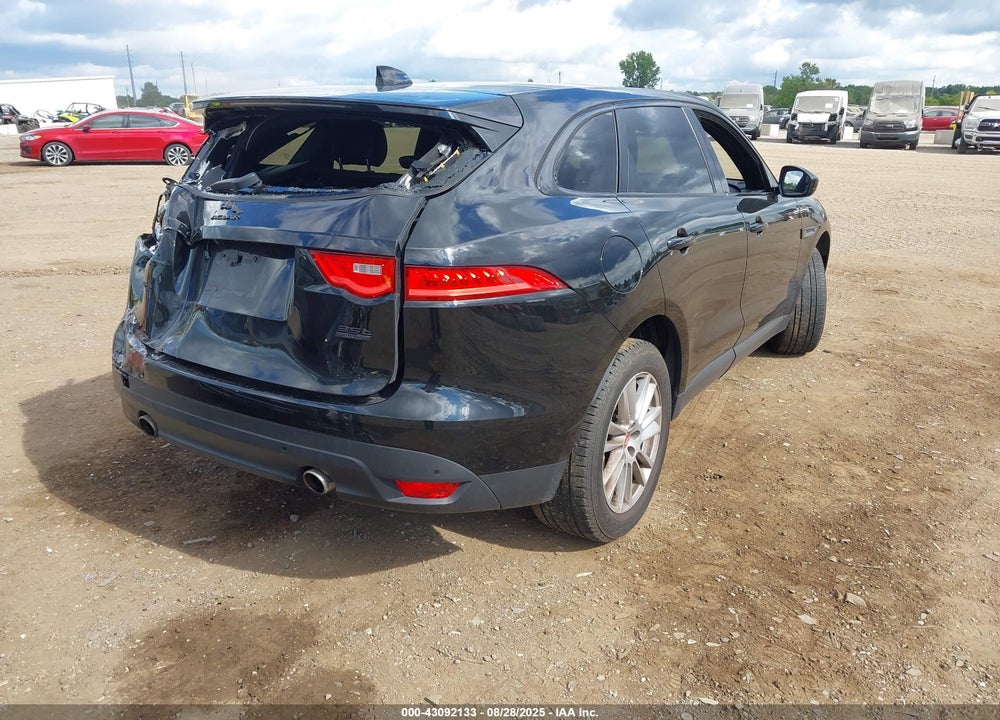 2017 JAGUAR F-PACE VIN: SADCK2BV3HA056035