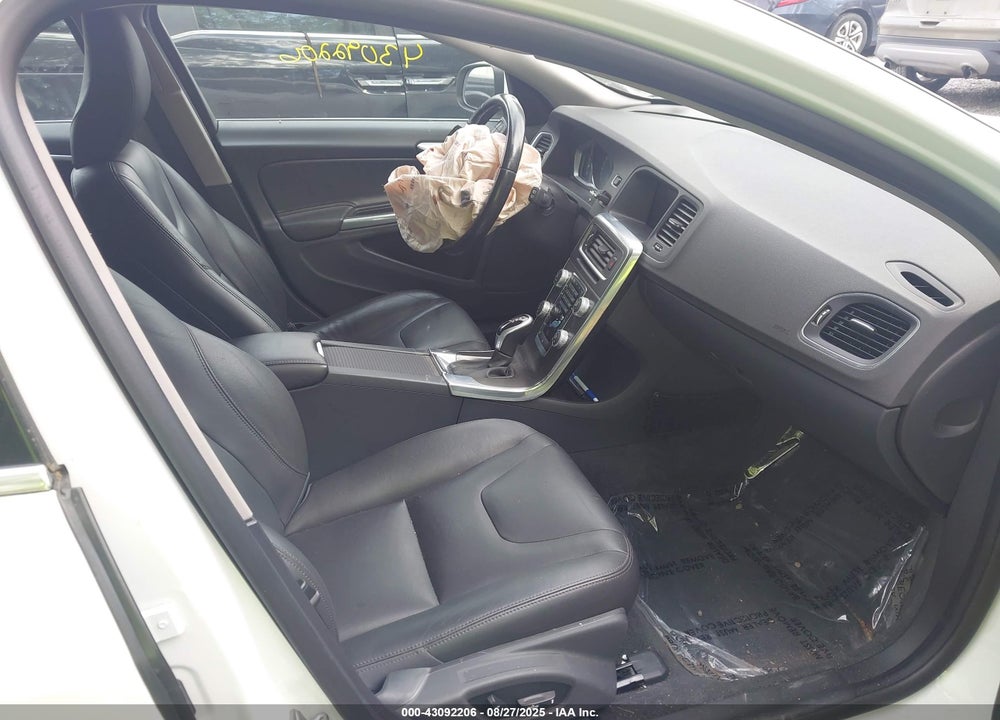 2016 VOLVO V60 VIN: YV140MEK7G1288617