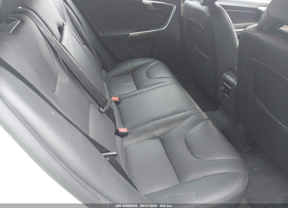 2016 VOLVO V60 VIN: YV140MEK7G1288617