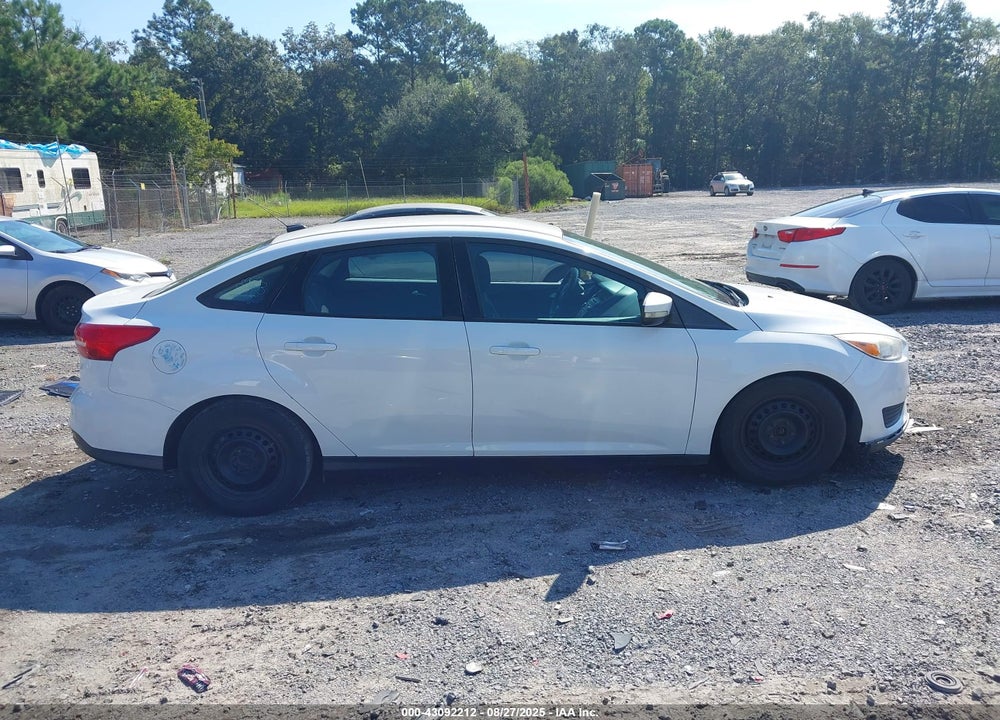 2016 FORD FOCUS VIN: 1FADP3F2XGL236838