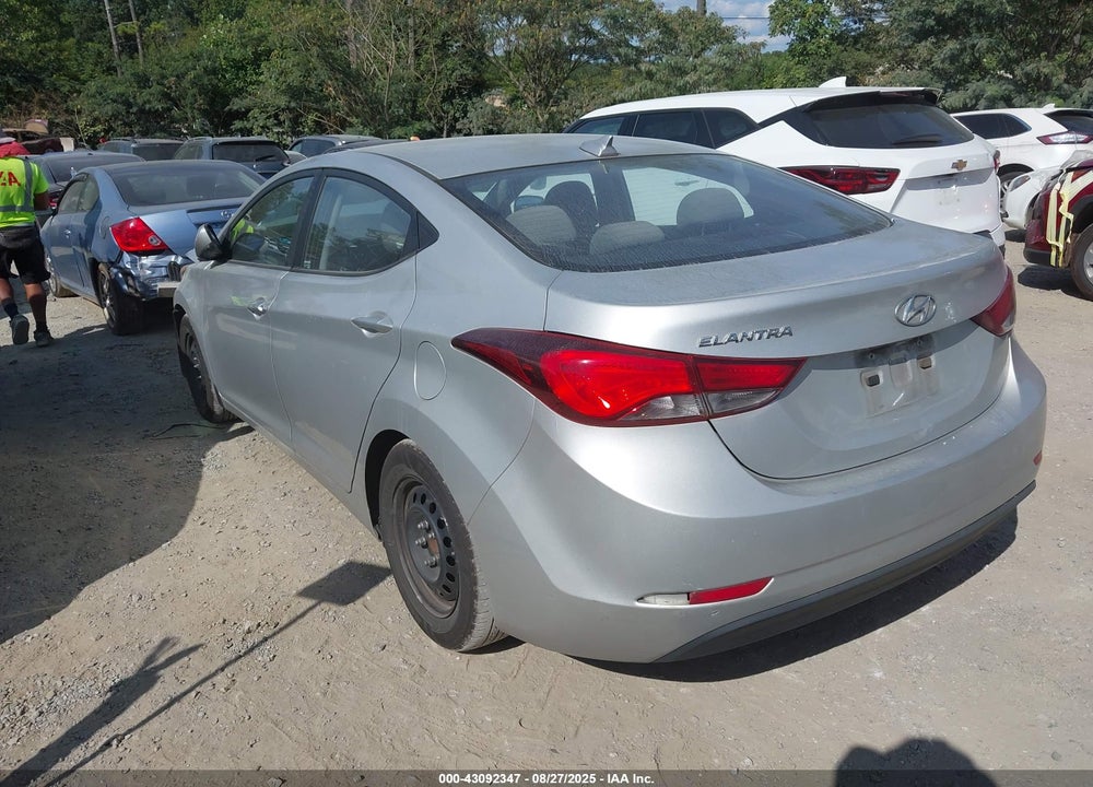 2016 HYUNDAI ELANTRA SE VIN: 5NPDH4AE2GH664499