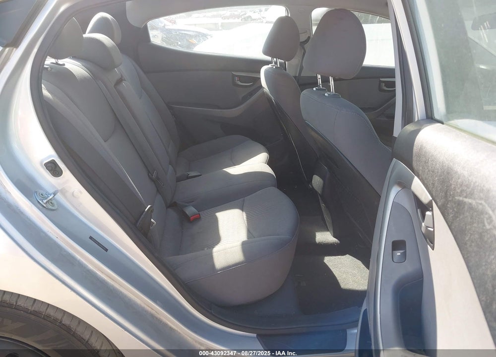 2016 HYUNDAI ELANTRA SE VIN: 5NPDH4AE2GH664499