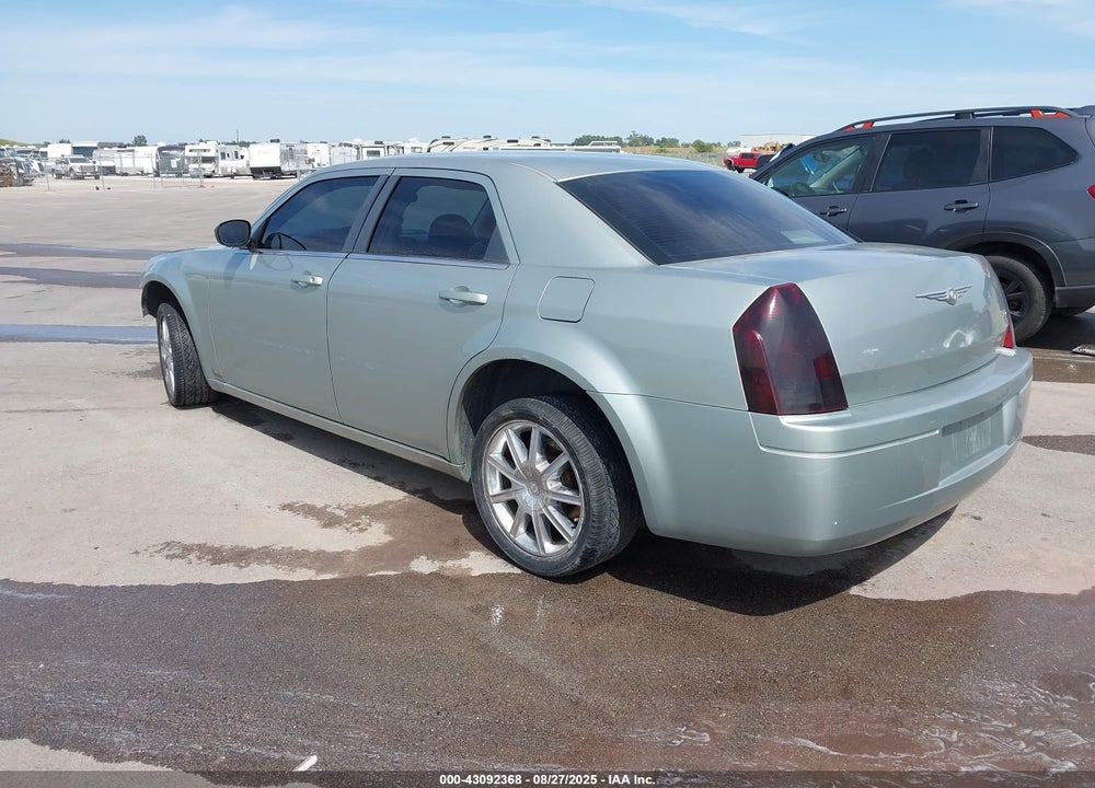 2005 CHRYSLER 300 VIN: 2C3JA43R95H511748