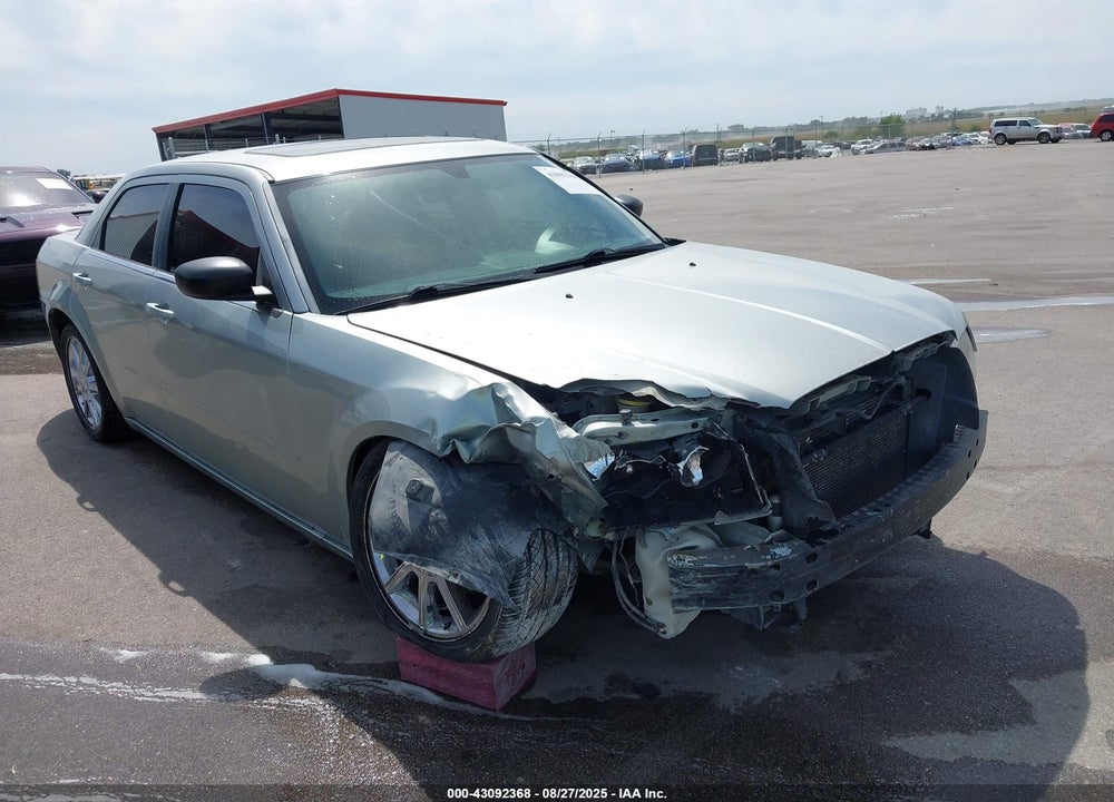 2005 CHRYSLER 300 VIN: 2C3JA43R95H511748