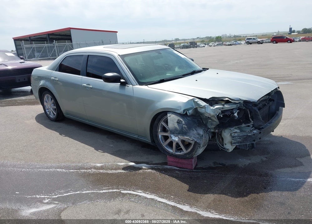 2005 CHRYSLER 300 VIN: 2C3JA43R95H511748