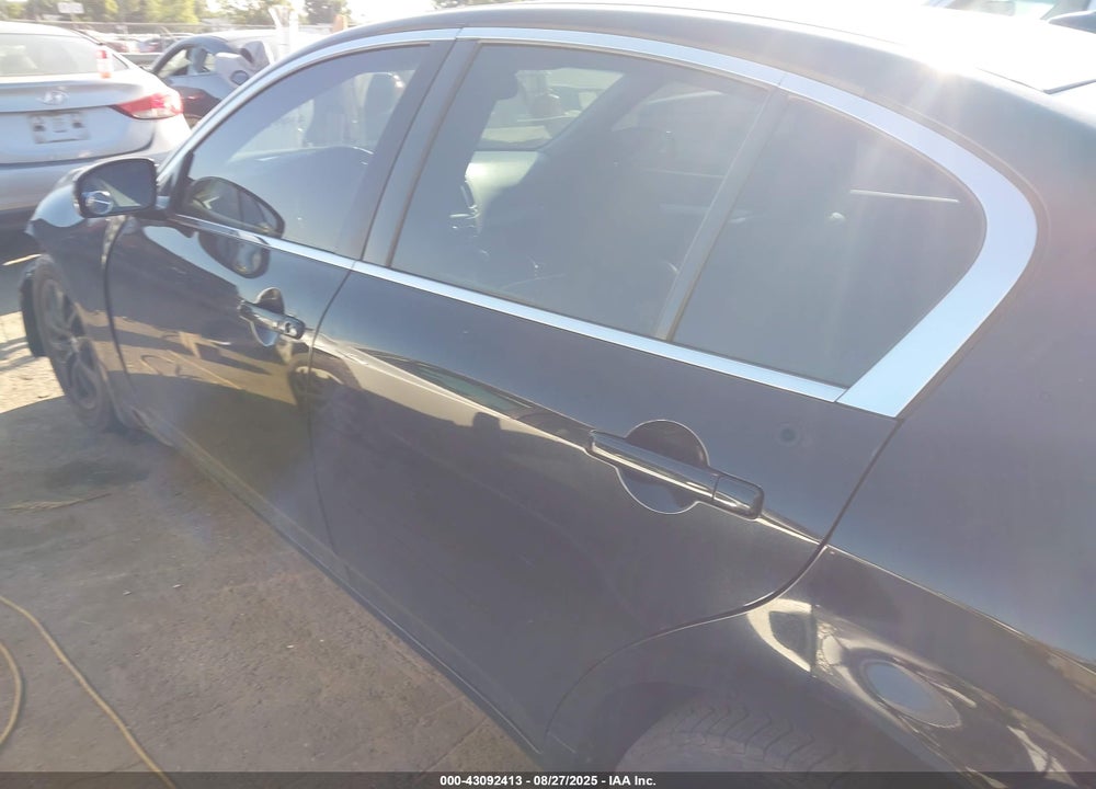 2008 INFINITI G35X VIN: JNKBV61F08M277637
