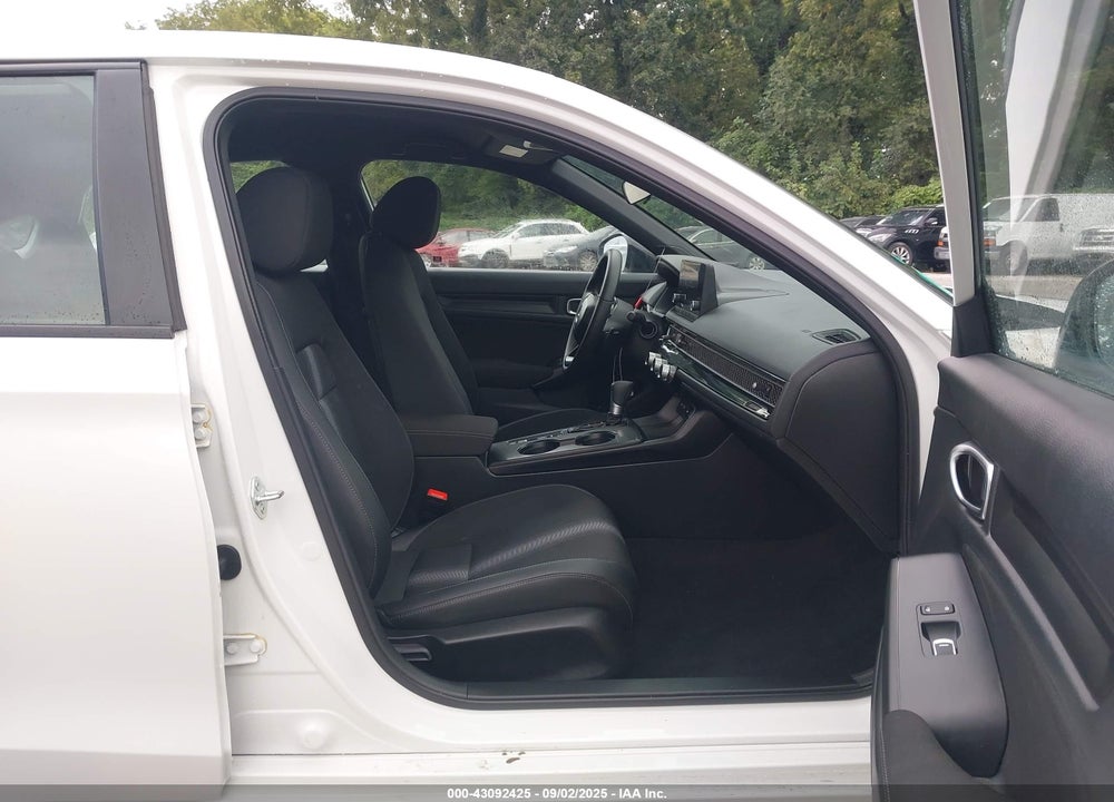 2025 HONDA CIVIC VIN: 19XFL2H84SE016655