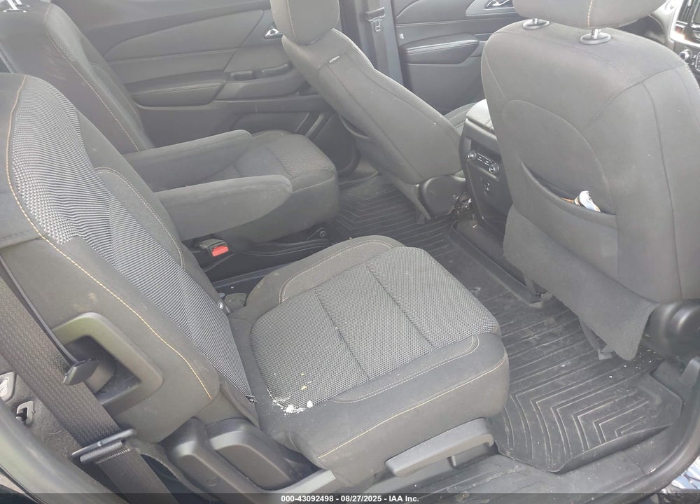 2018 CHEVROLET TRAVERSE 1LT VIN: 1GNERGKW9JJ110246
