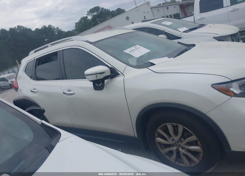 2017 NISSAN ROGUE SV VIN: KNMAT2MT1HP533389