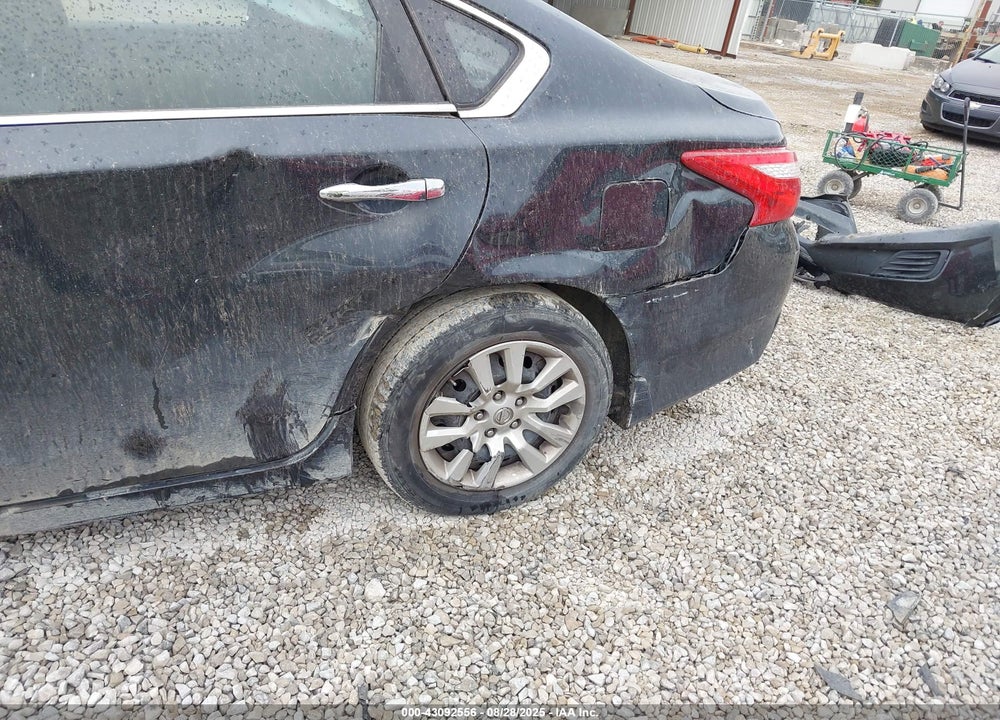 2017 NISSAN ALTIMA VIN: 1N4AL3AP4HN324498