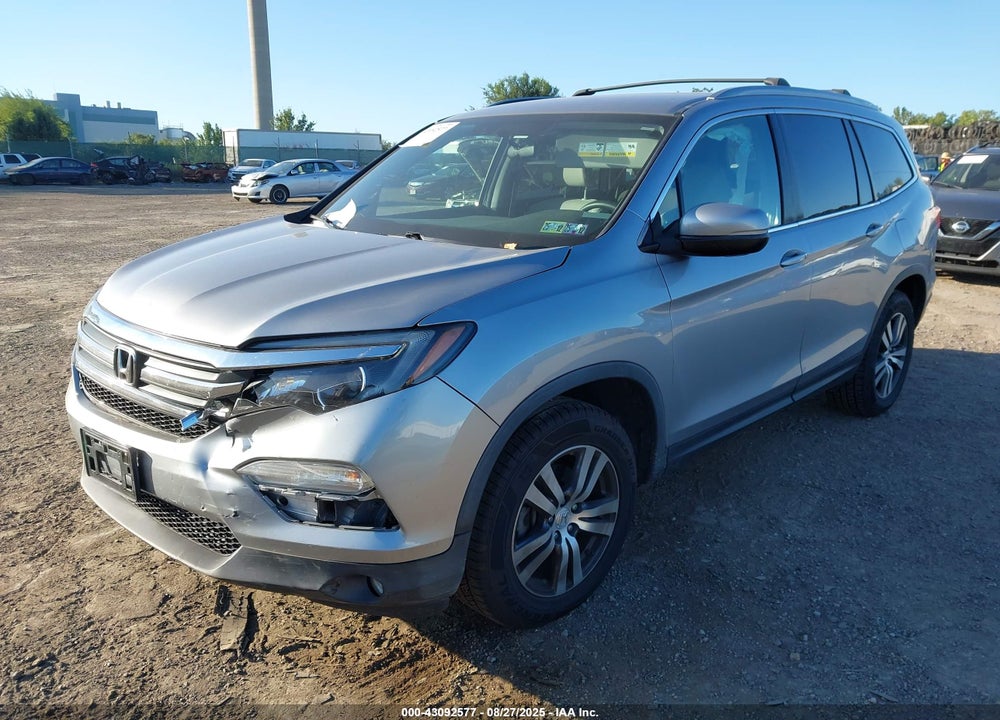 2017 HONDA PILOT EX VIN: 5FNYF6H33HB000686