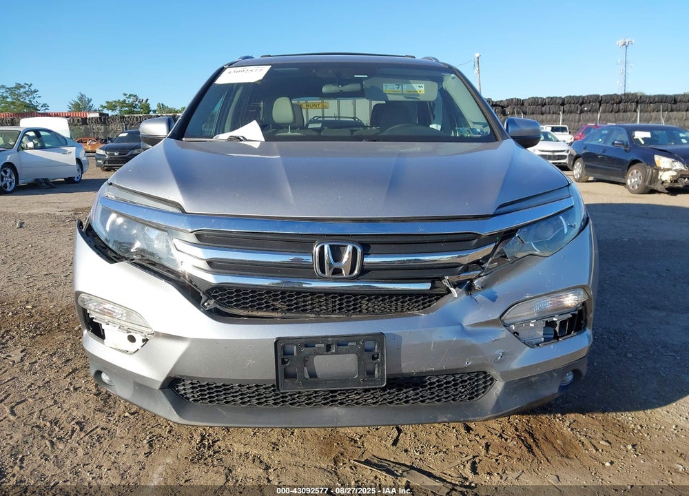 2017 HONDA PILOT EX VIN: 5FNYF6H33HB000686