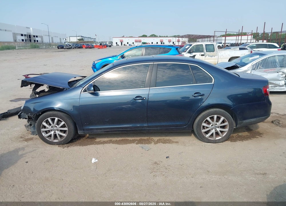 2010 VOLKSWAGEN JETTA VIN: 3VWRX7AJ3AM027207