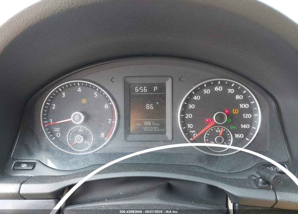 2010 VOLKSWAGEN JETTA VIN: 3VWRX7AJ3AM027207