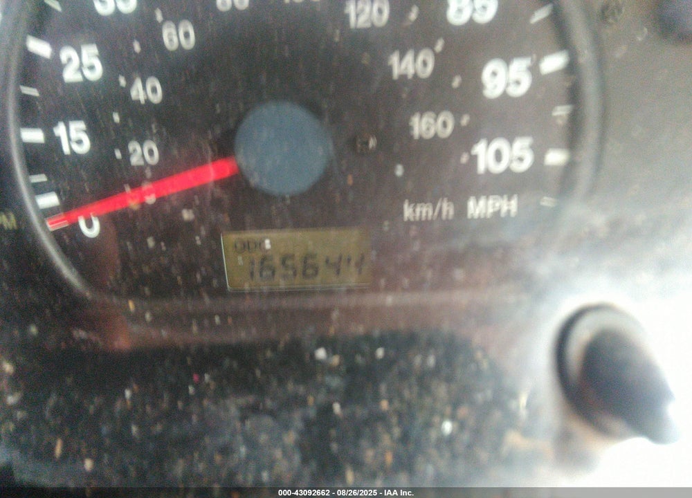 2000 CHEVROLET TRACKER HARD TOP VIN: 2CNBE13C1Y6941252