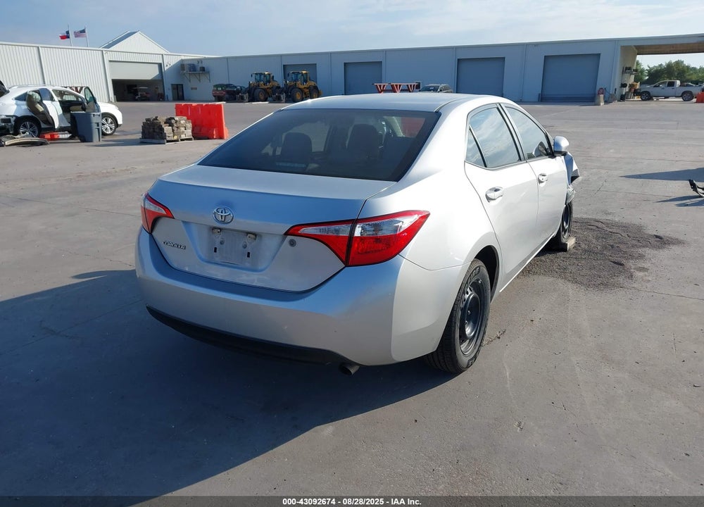 2015 TOYOTA COROLLA VIN: 5YFBURHE4FP306666
