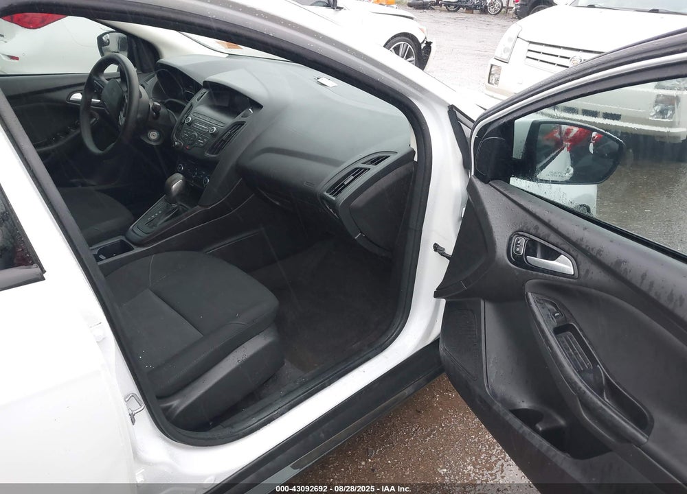 2018 FORD FOCUS VIN: 1FADP3F21JL277480
