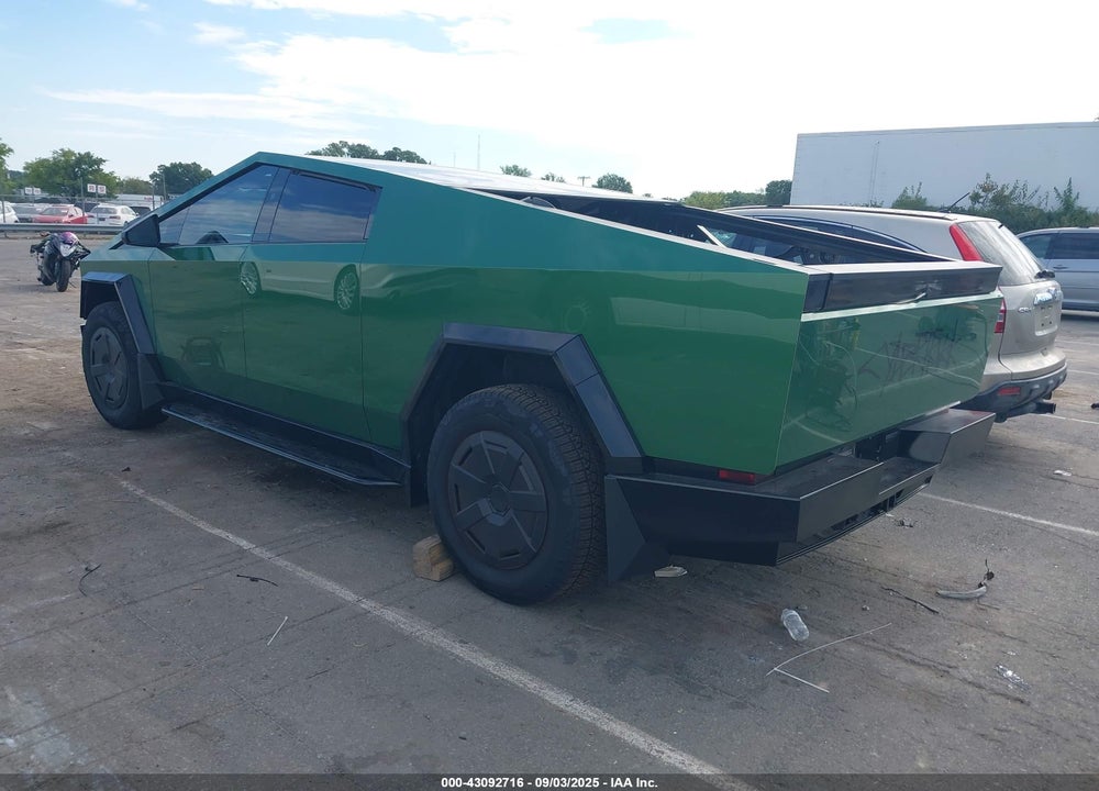 2025 TESLA CYBERTRUCK VIN: 7G2CEHEDXSA069320
