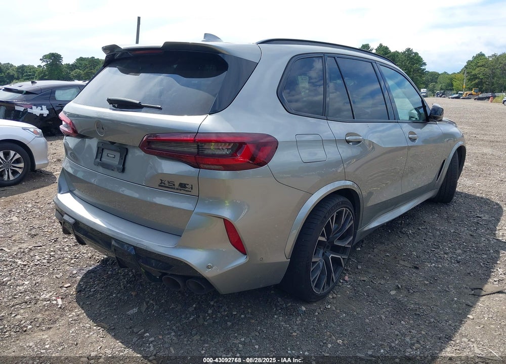 2022 BMW X5 M VIN: 5YMJU0C01N9N38091