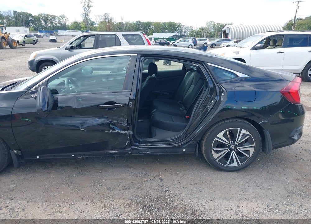 2017 HONDA CIVIC VIN: 19XFC1F3XHE207930