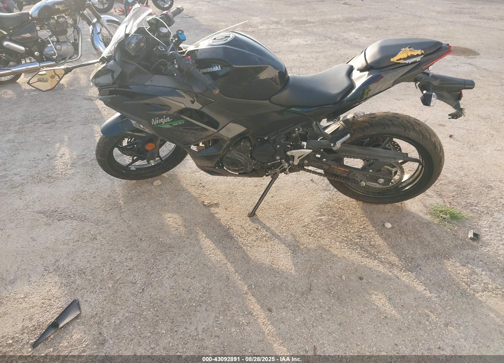 2024 KAWASAKI EX500 H VIN: ML5EXGH19RDA06518