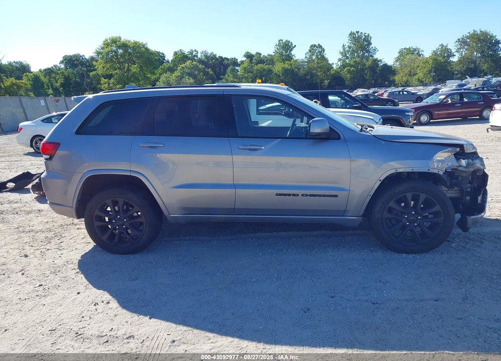 2017 JEEP GRAND CHEROKEE VIN: 1C4RJFAG0HC861899