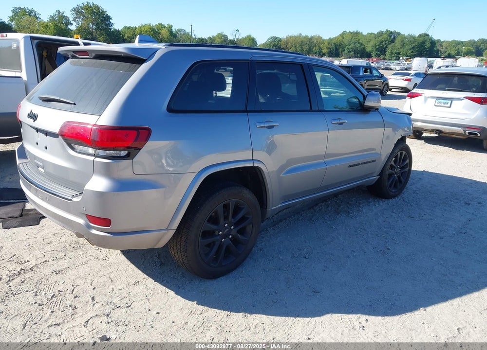 2017 JEEP GRAND CHEROKEE VIN: 1C4RJFAG0HC861899