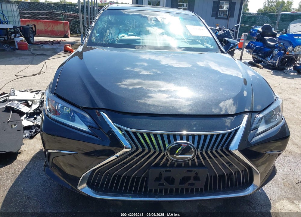 2021 LEXUS ES 250 VIN: 58AD11D11MU005220