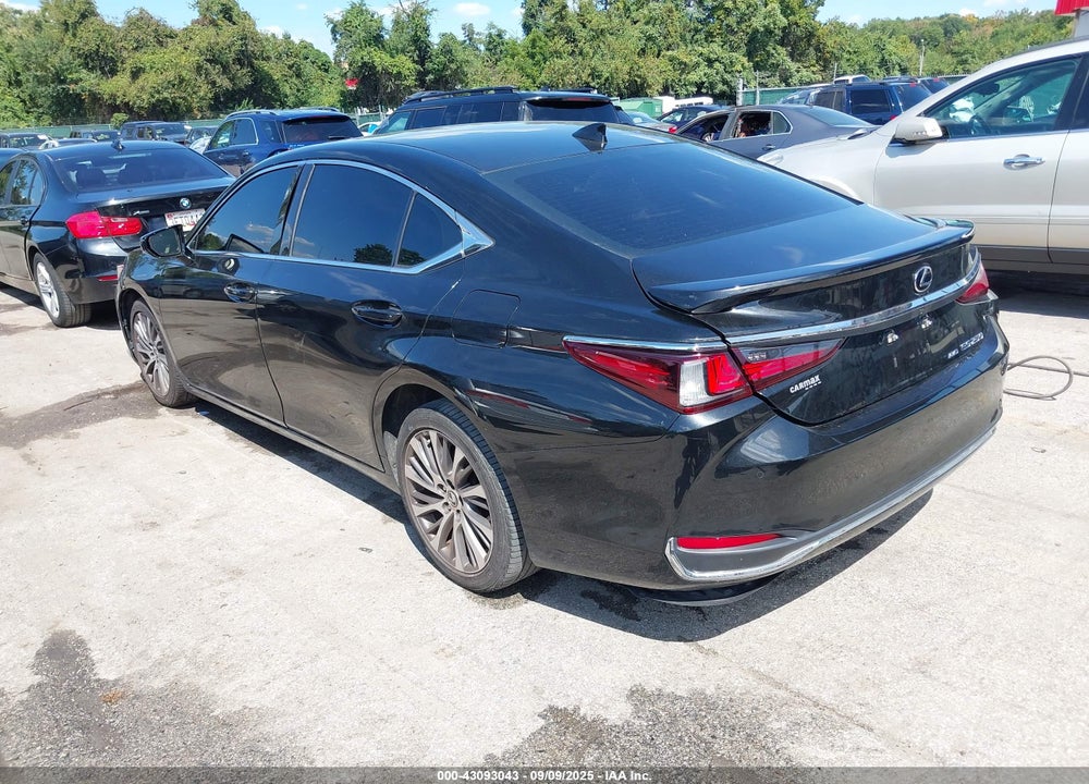 2021 LEXUS ES 250 VIN: 58AD11D11MU005220