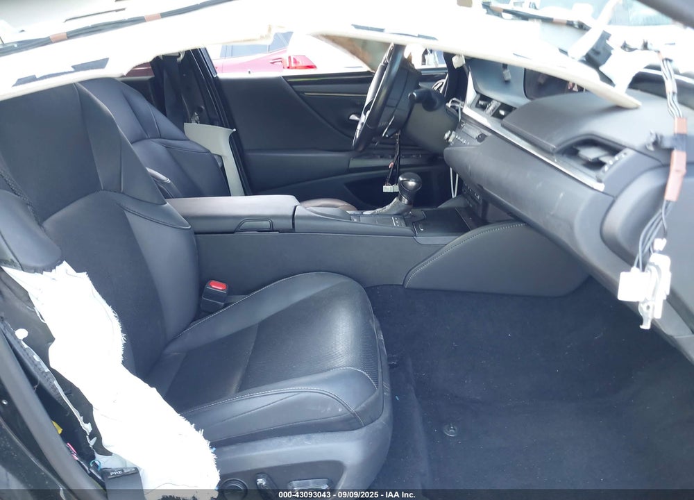 2021 LEXUS ES 250 VIN: 58AD11D11MU005220