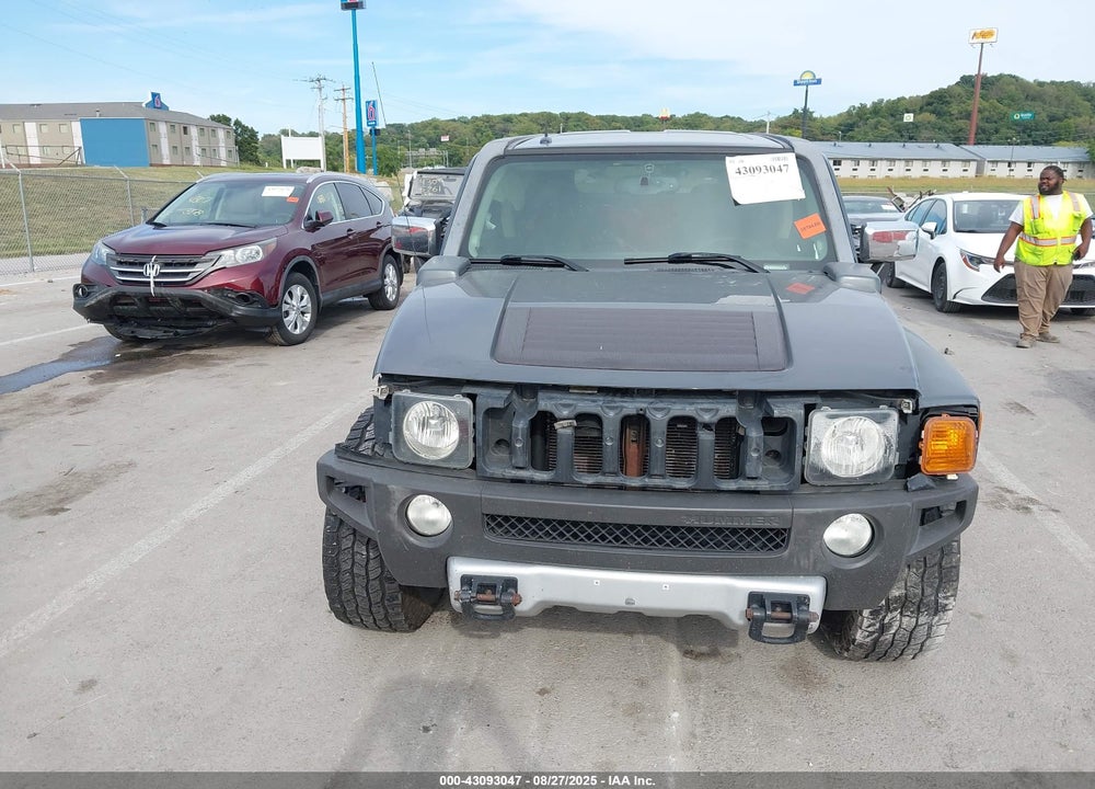 2008 HUMMER H3 SUV VIN: 5GTEN13EX88120091