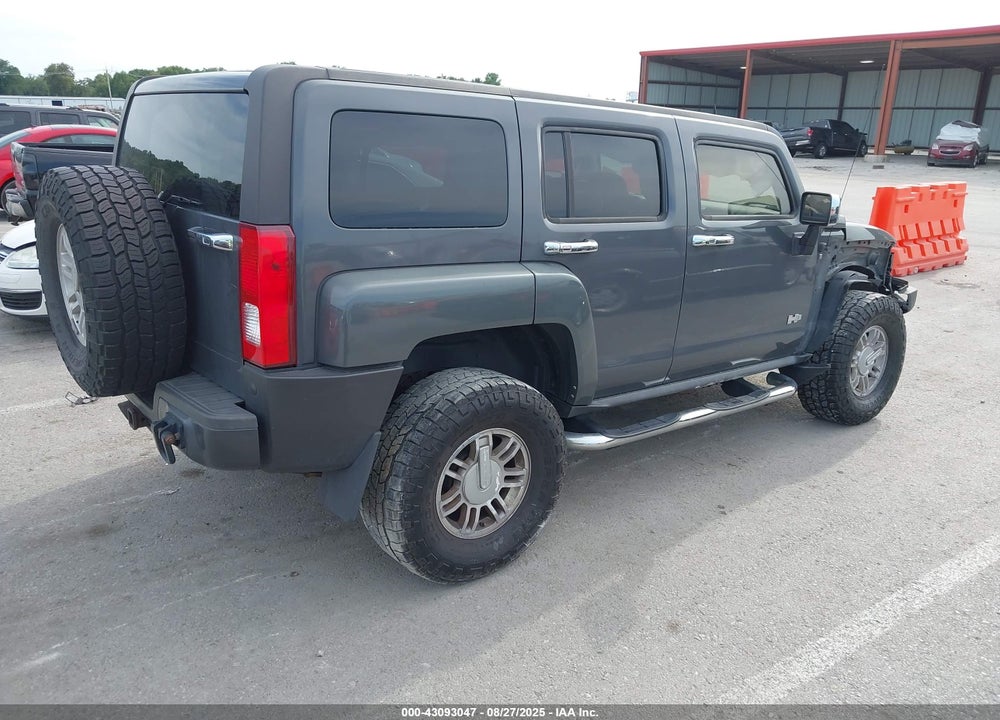 2008 HUMMER H3 SUV VIN: 5GTEN13EX88120091