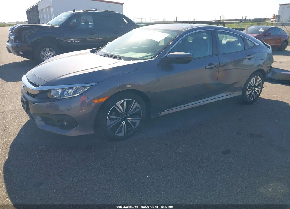 2017 HONDA CIVIC VIN: 19XFC1F35HE030283