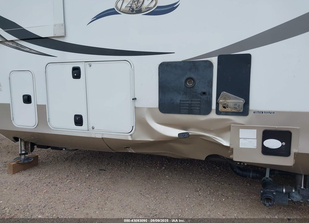 2018 FOREST RIVER COLUMBUS VIN: 4X4FCMN28J6008939