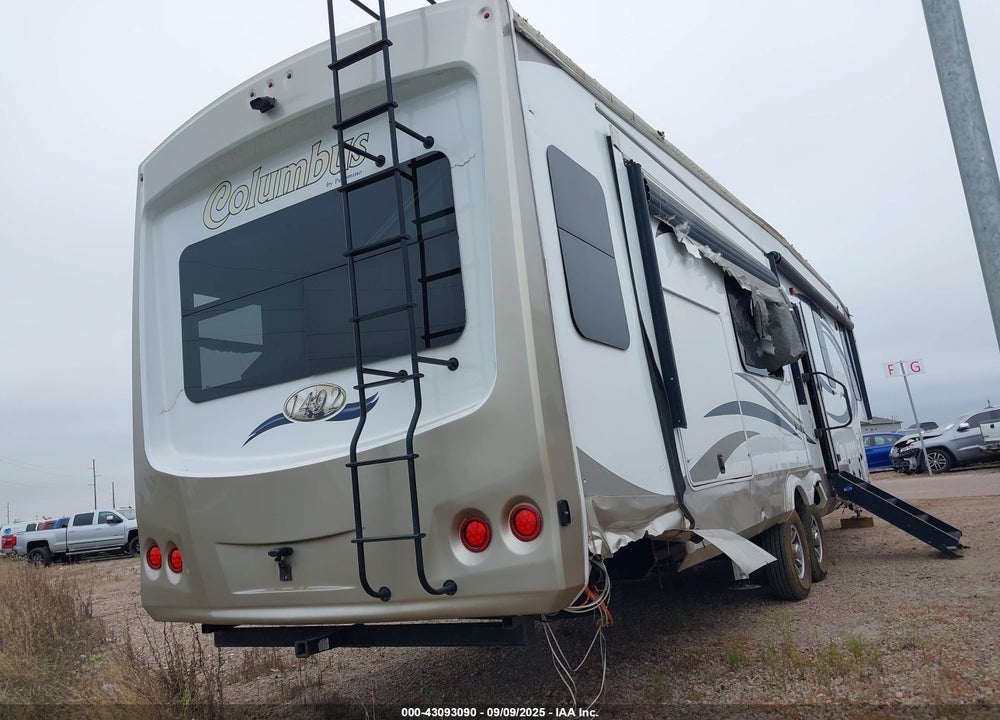 2018 FOREST RIVER COLUMBUS VIN: 4X4FCMN28J6008939