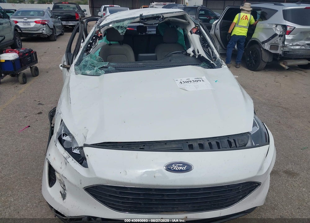 2022 FORD ESCAPE VIN: 1FMCU0G68NUB64104