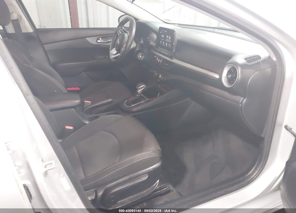 2021 KIA FORTE LXS VIN: 3KPF24AD5ME291718