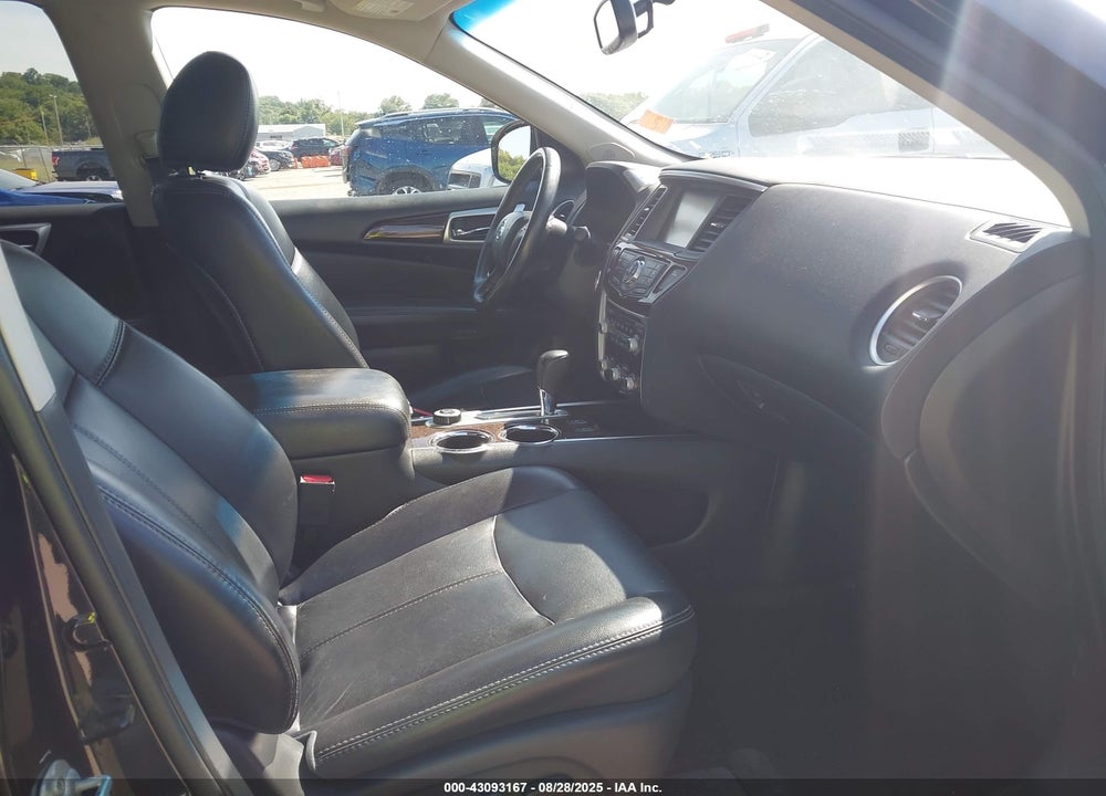 2016 NISSAN PATHFINDER VIN: 5N1AR2MM3GC608442