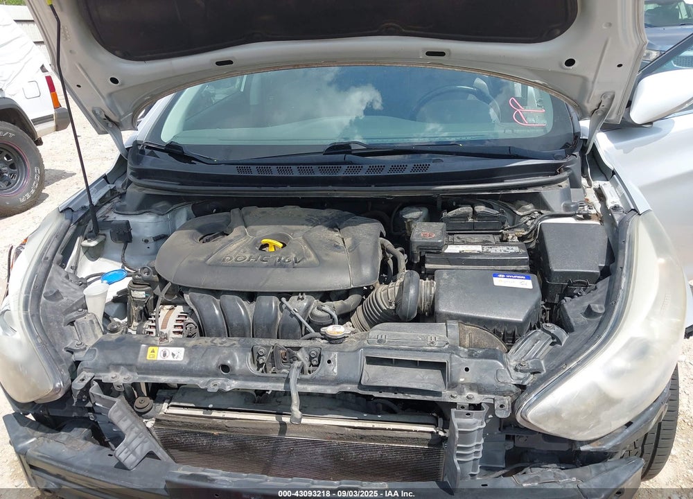 2015 HYUNDAI ELANTRA VIN: KMHDH4AE1FU285431