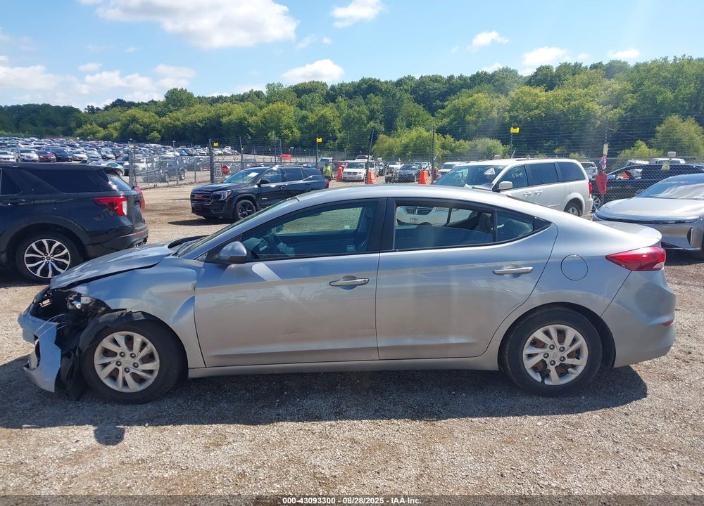 2017 HYUNDAI ELANTRA VIN: 5NPD74LF7HH193959