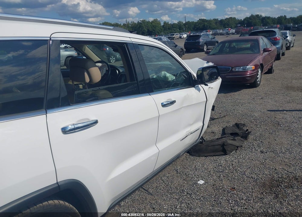 2014 JEEP GRAND CHEROKEE VIN: 1C4RJFBG8EC393530